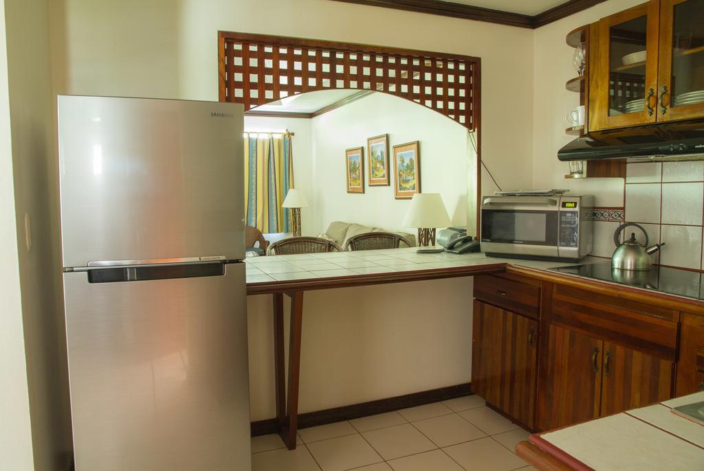 Hotel Getaways At Pueblo Real Quepos Exterior foto