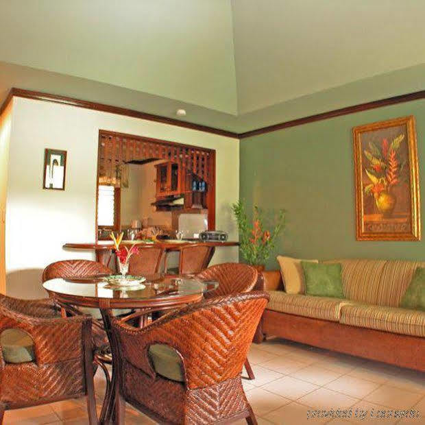 Hotel Getaways At Pueblo Real Quepos Exterior foto